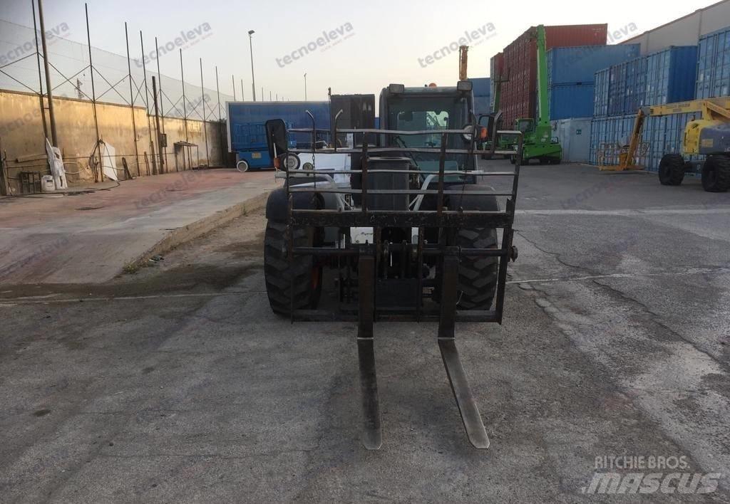 Bobcat T 2566 伸缩臂叉装车|叉装车