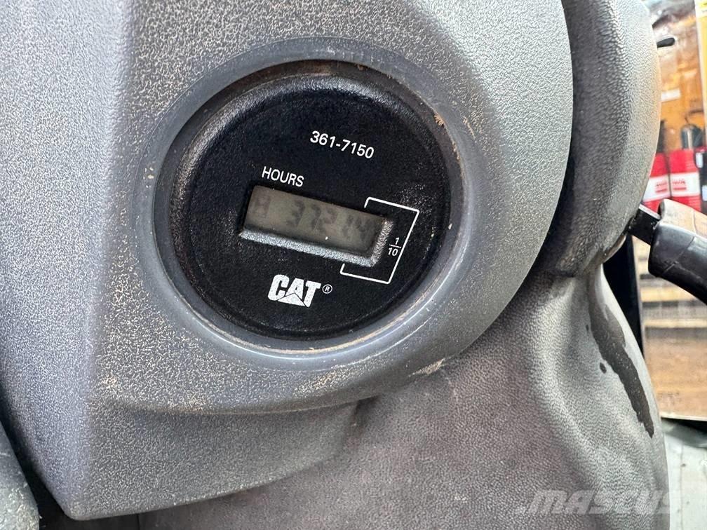 CAT CP 74 单轮压路机