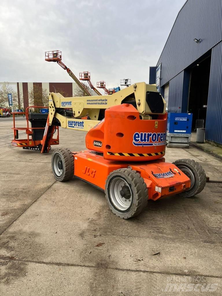 JLG E 450 AJ 曲臂高空工作平台