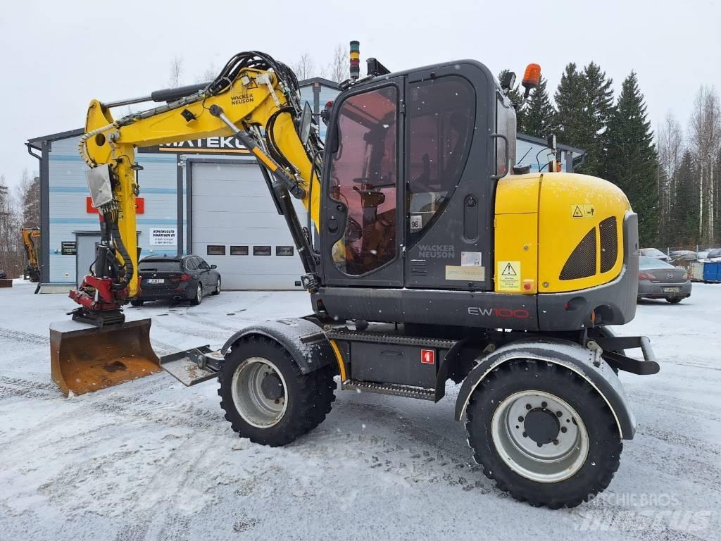 Wacker Neuson 9503-2 轮式挖掘机