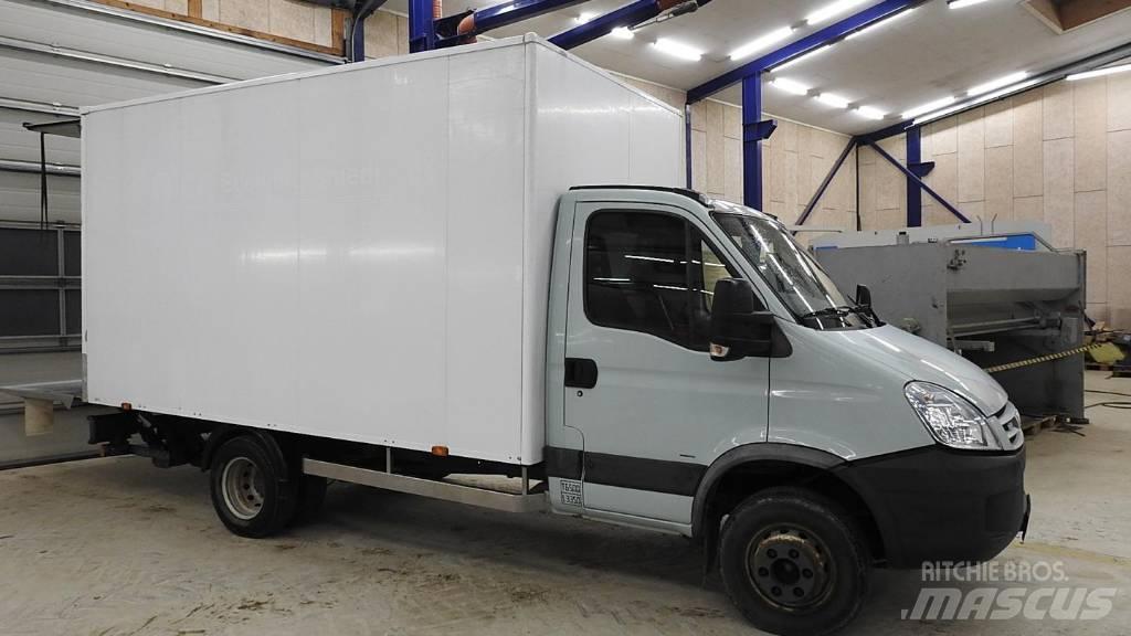 Iveco 65C 18 厢式货车