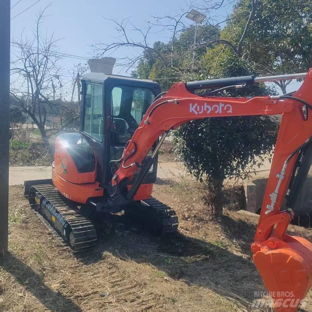 Kubota U 35 履带挖掘机