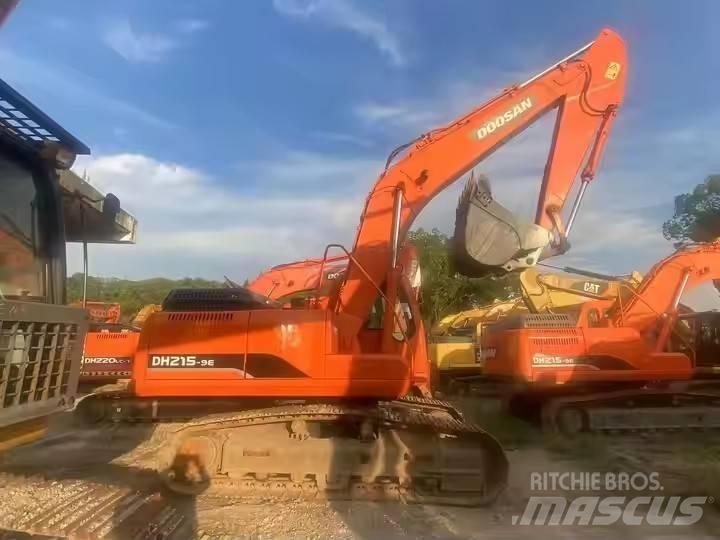 Doosan DH 215-9E 履带挖掘机