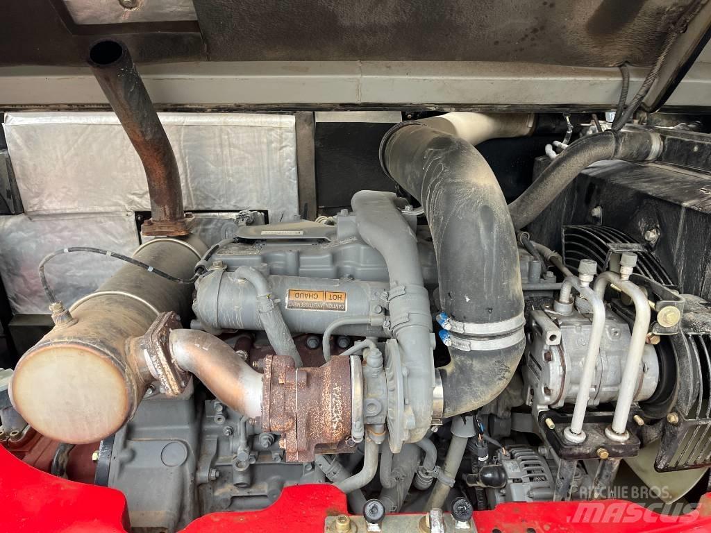 Takeuchi TB290 中型挖掘机
