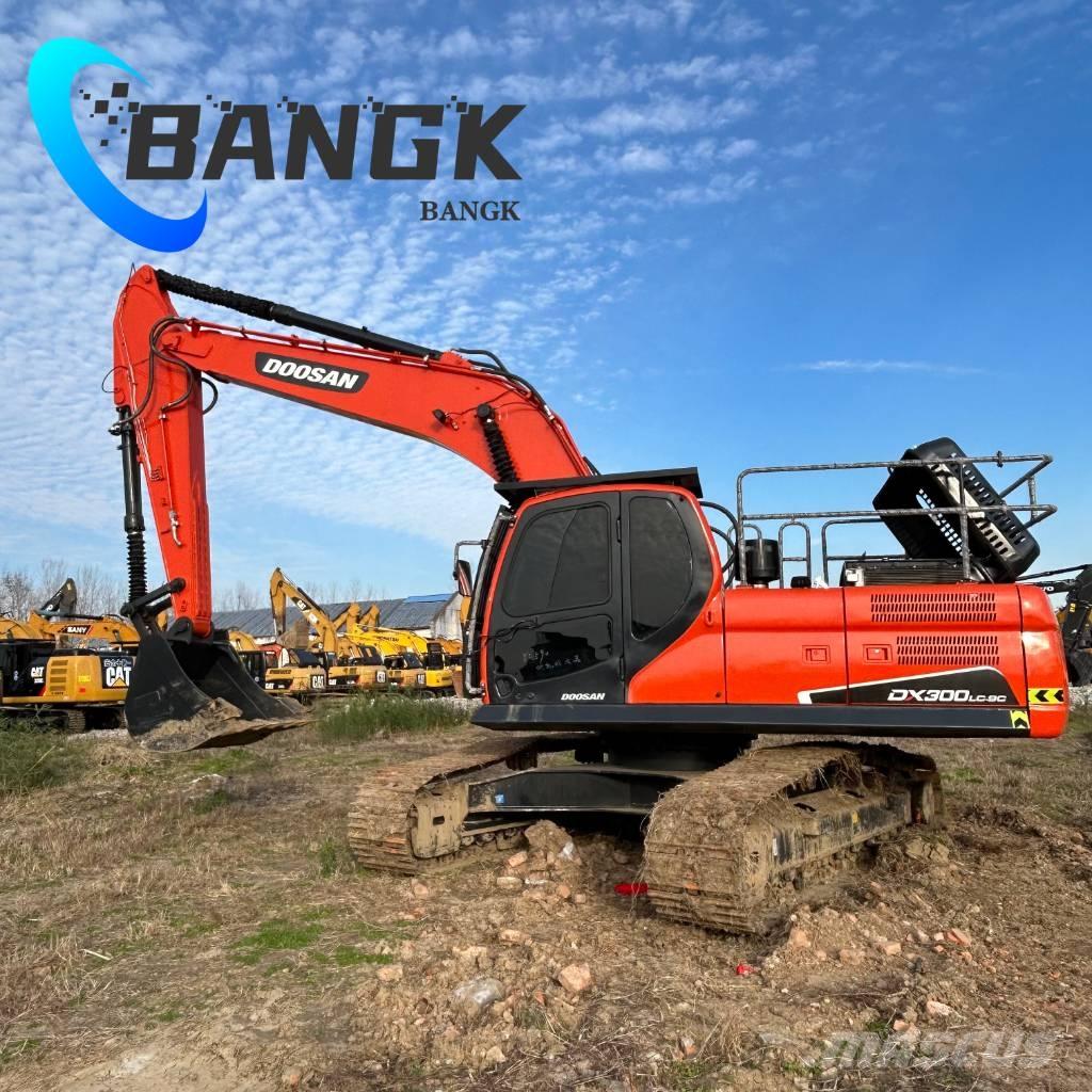 Doosan DX300 履带挖掘机
