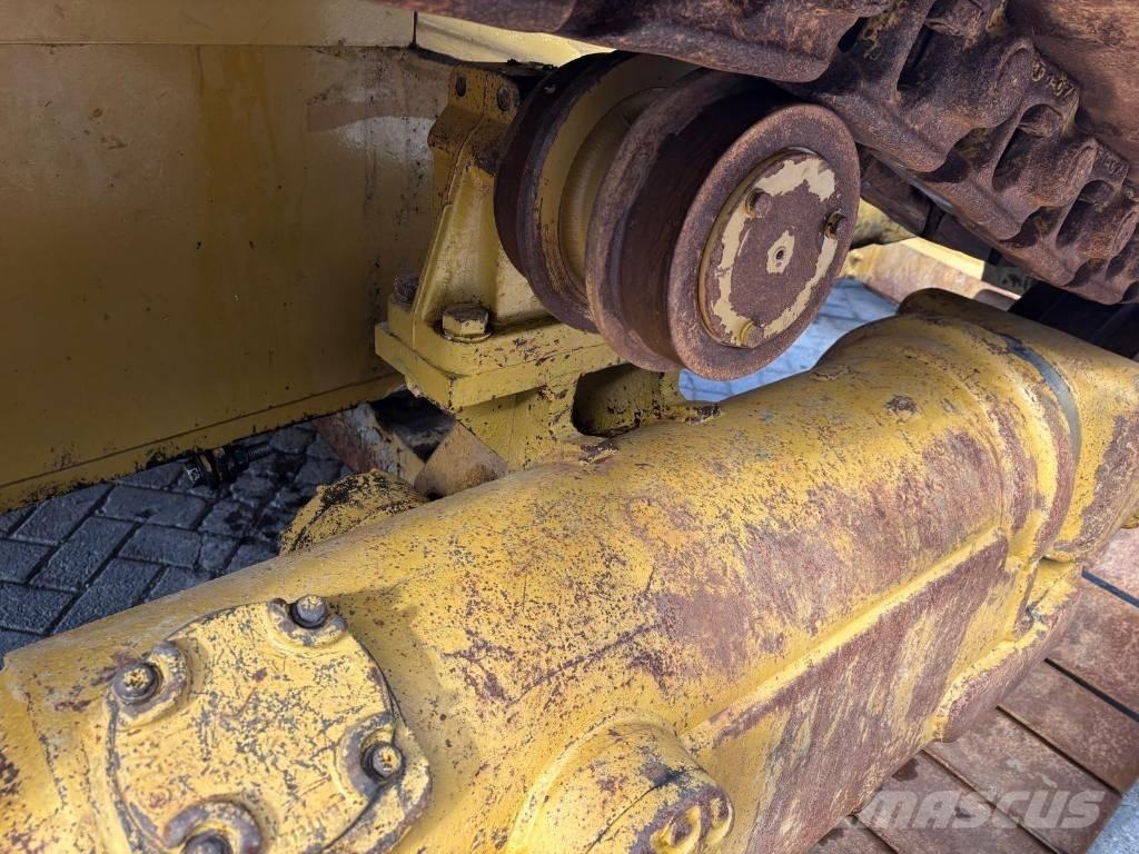 CAT D 6 R XW 履带式推土机