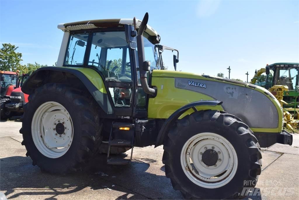 Valtra T120 拖拉机/农用车