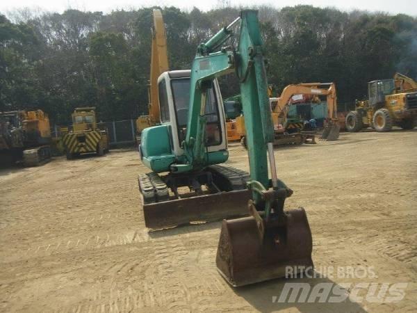 Komatsu PC40-7 小型挖掘机