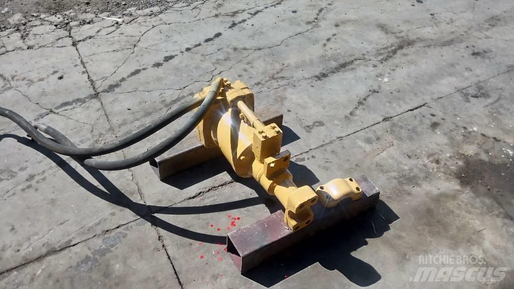 CAT D 5 液压