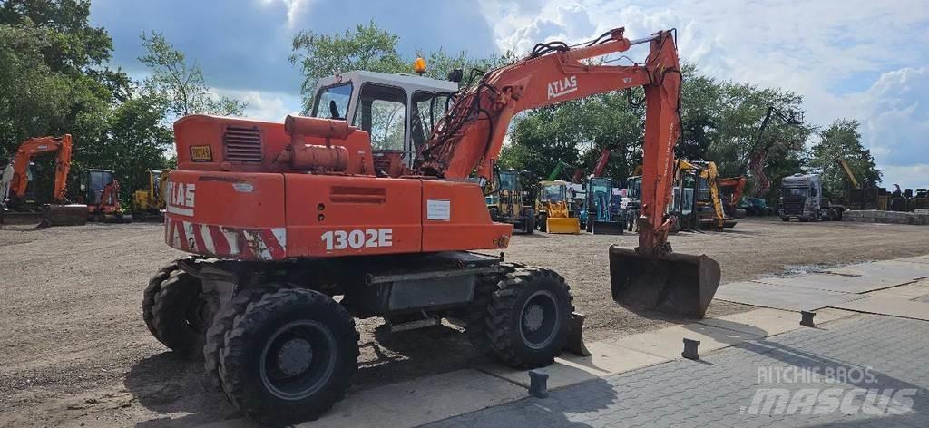 Atlas 1302 E 轮式挖掘机