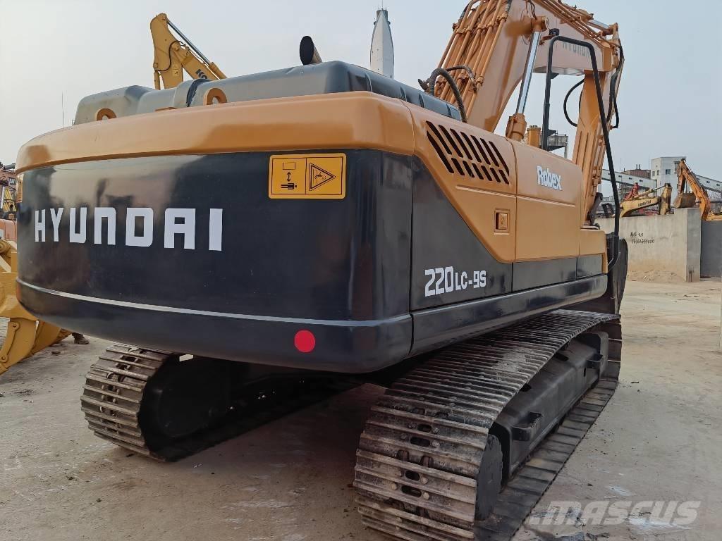Hyundai 220LC-9S 履带挖掘机
