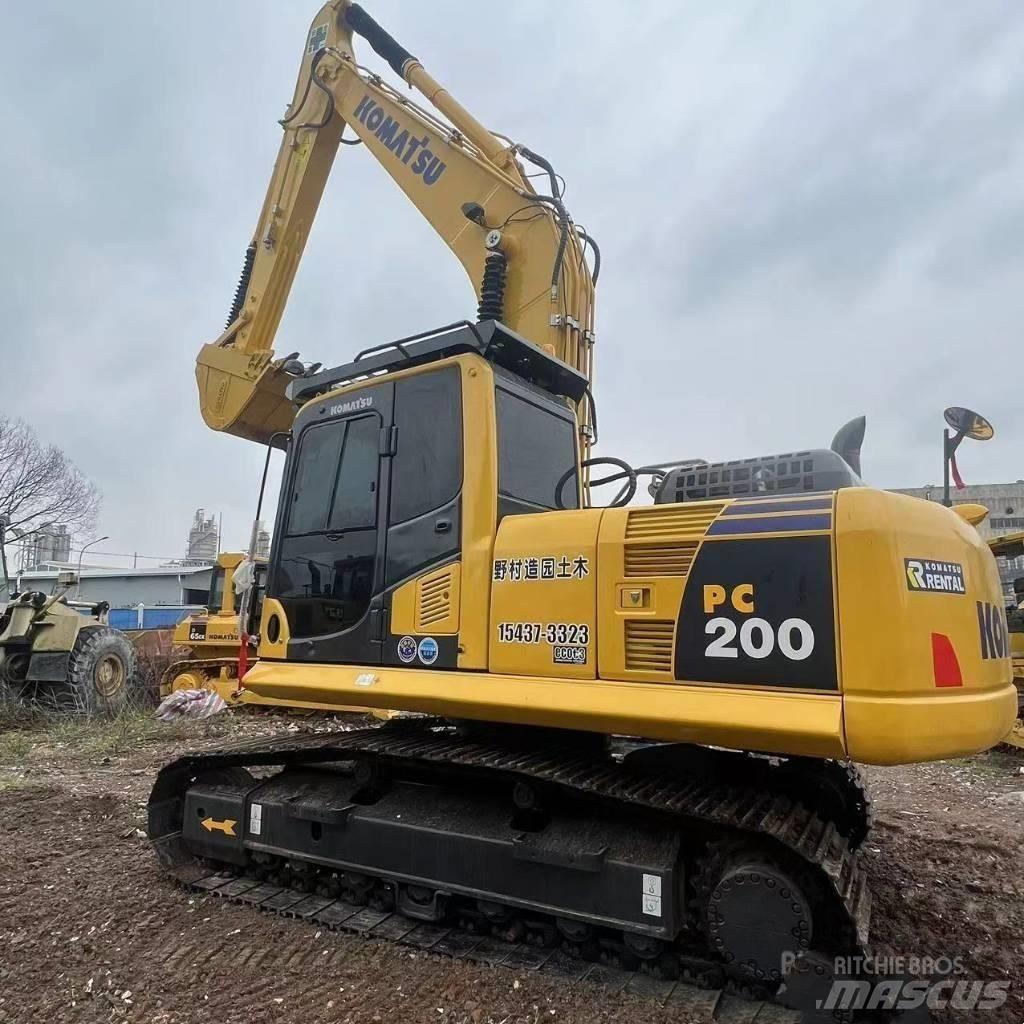 Komatsu pc200-8 履带挖掘机