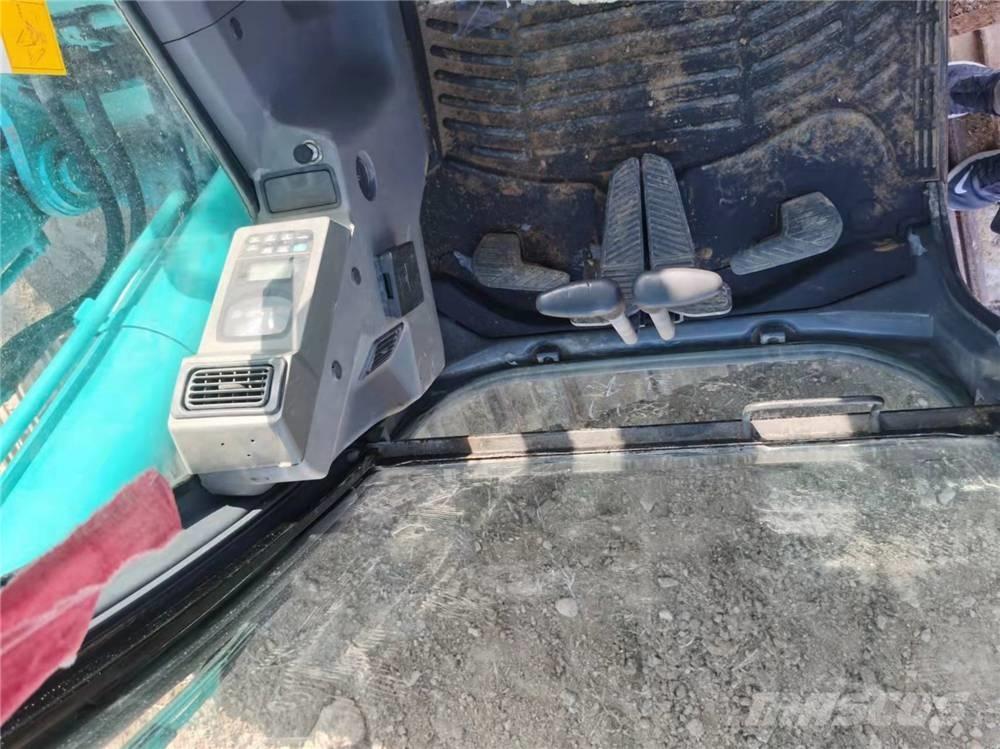 Kobelco SK210LC-8 履带挖掘机