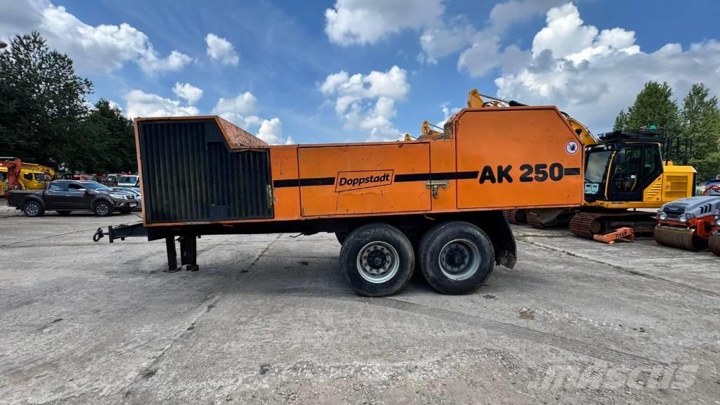 Doppstadt AK 250 废料粉碎机