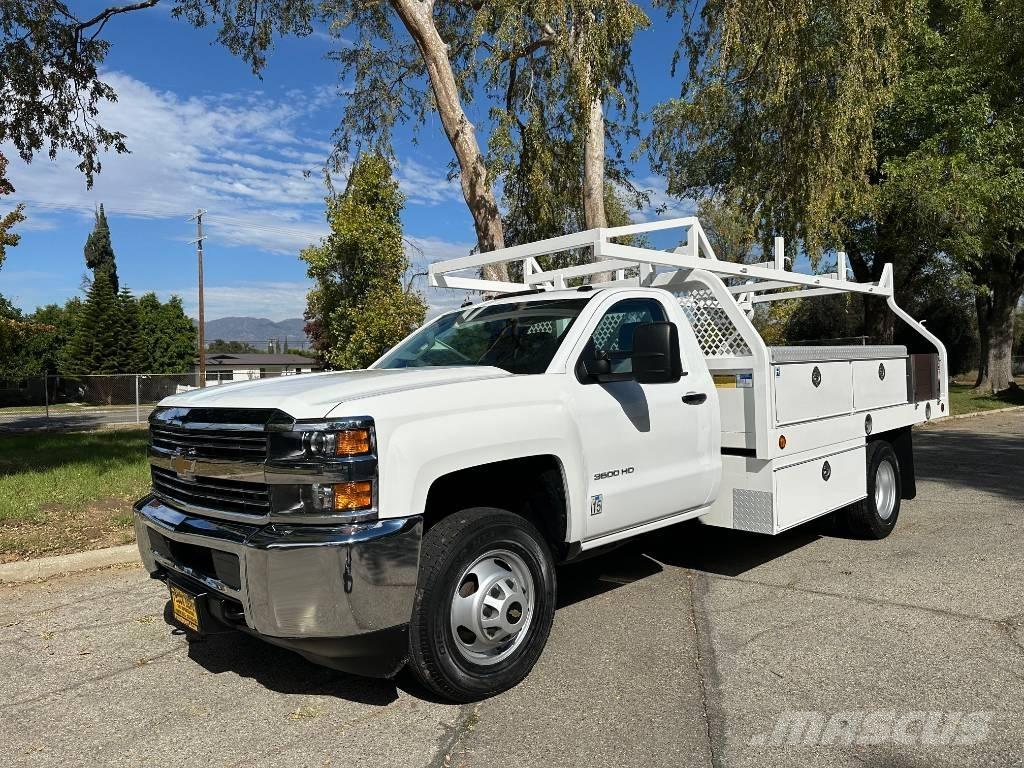 Chevrolet 3500 HD 皮卡车