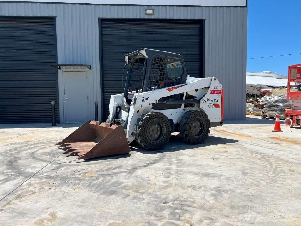 Bobcat S550 滑移装载机