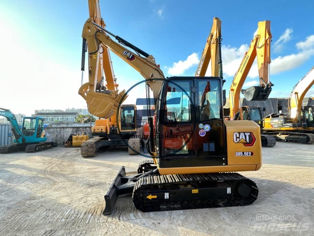 CAT 305.5E2 小型挖掘机