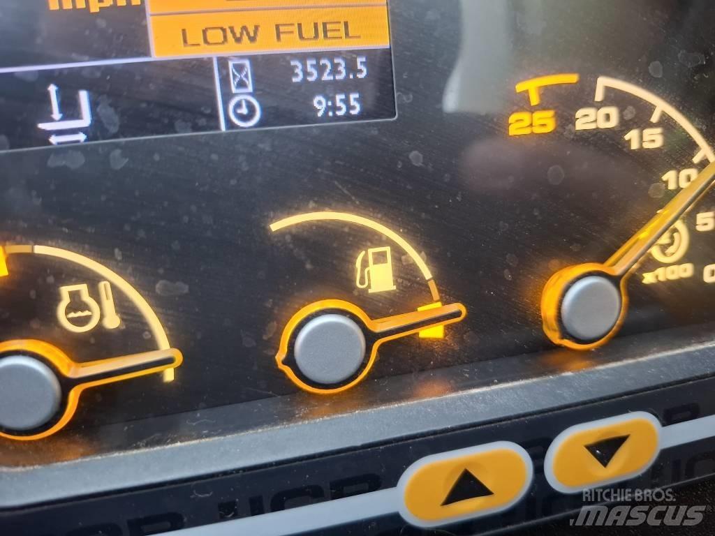 JCB 535-95 伸缩臂叉装车|叉装车