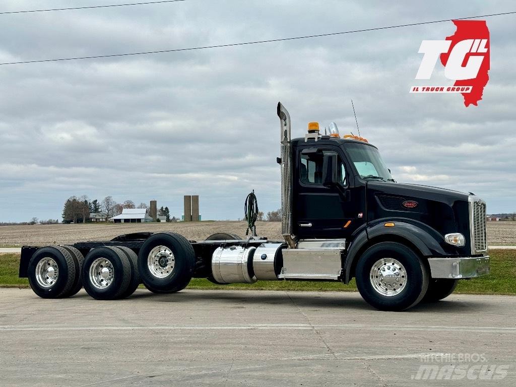 Peterbilt 567 牵引车