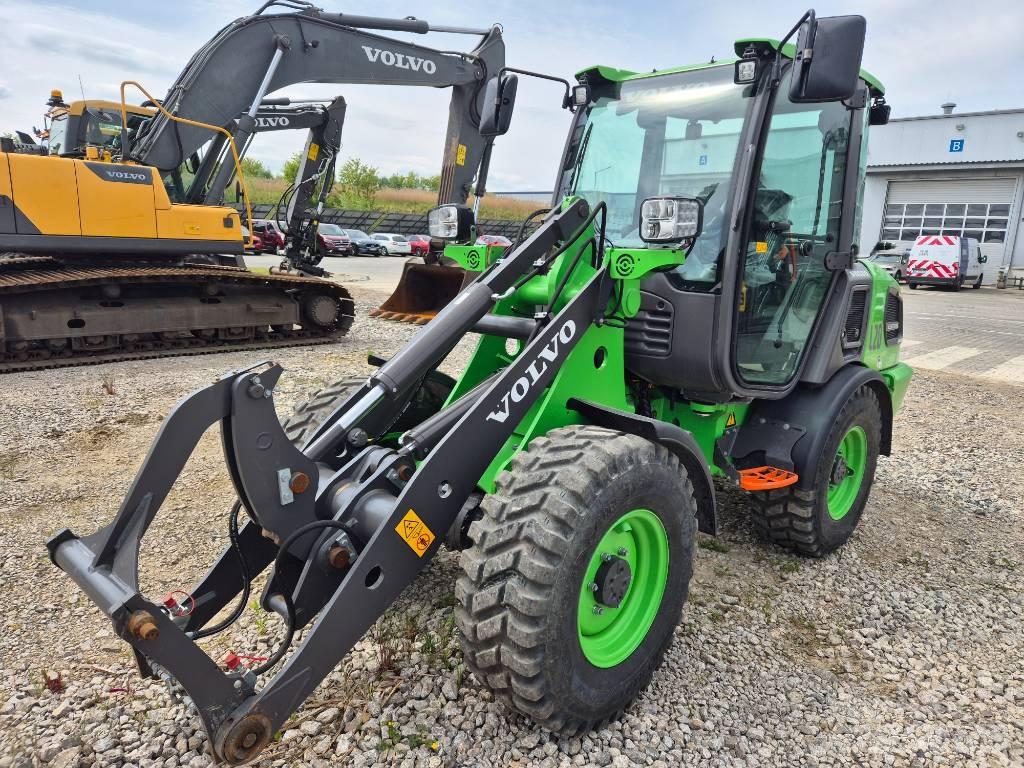Volvo JL20H ELECTRIC 小型装载机