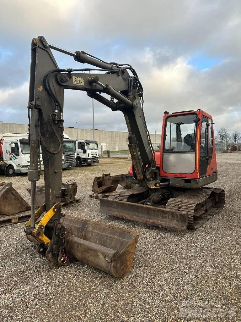 Komatsu PC 75 中型挖掘机