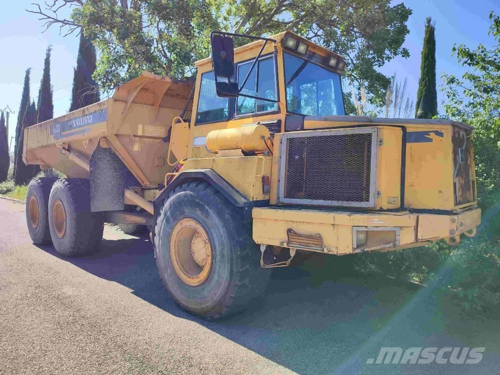 Volvo A 25 C 铰接式自卸车