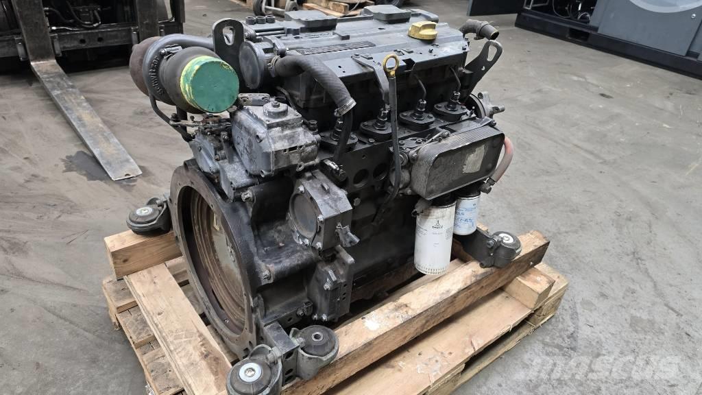 Deutz BF4M2012 发动机