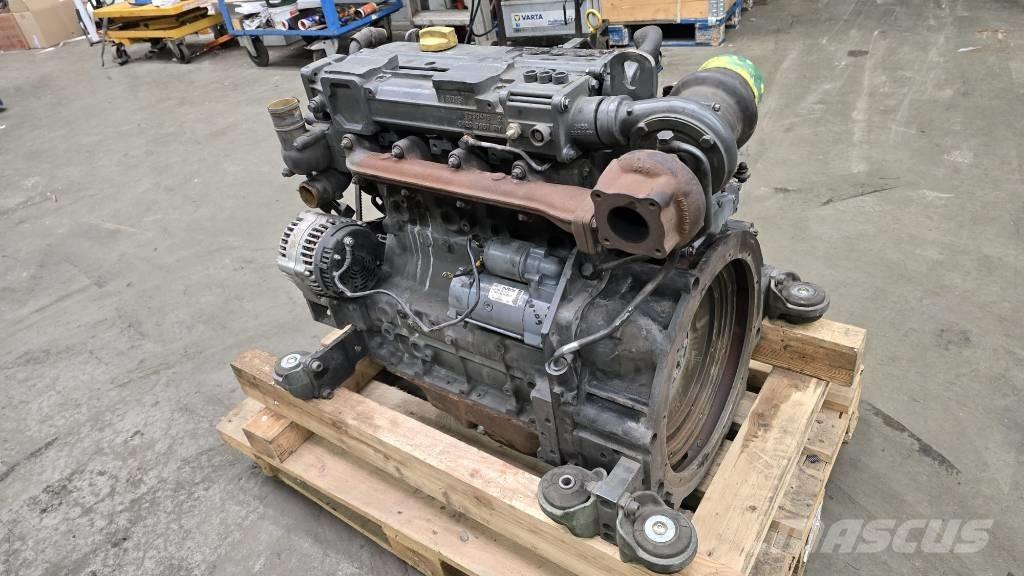 Deutz BF4M2012 发动机