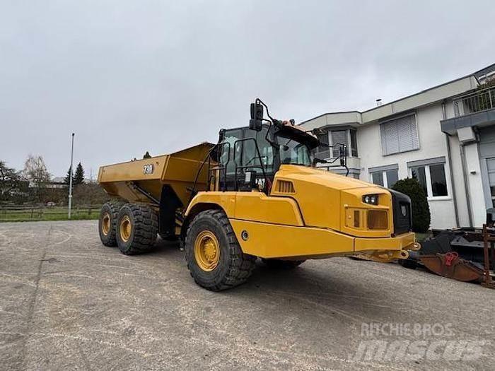 CAT 730 铰接式自卸车