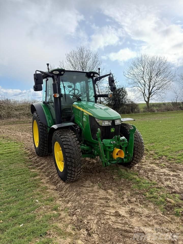 John Deere 5100 R 拖拉机/农用车