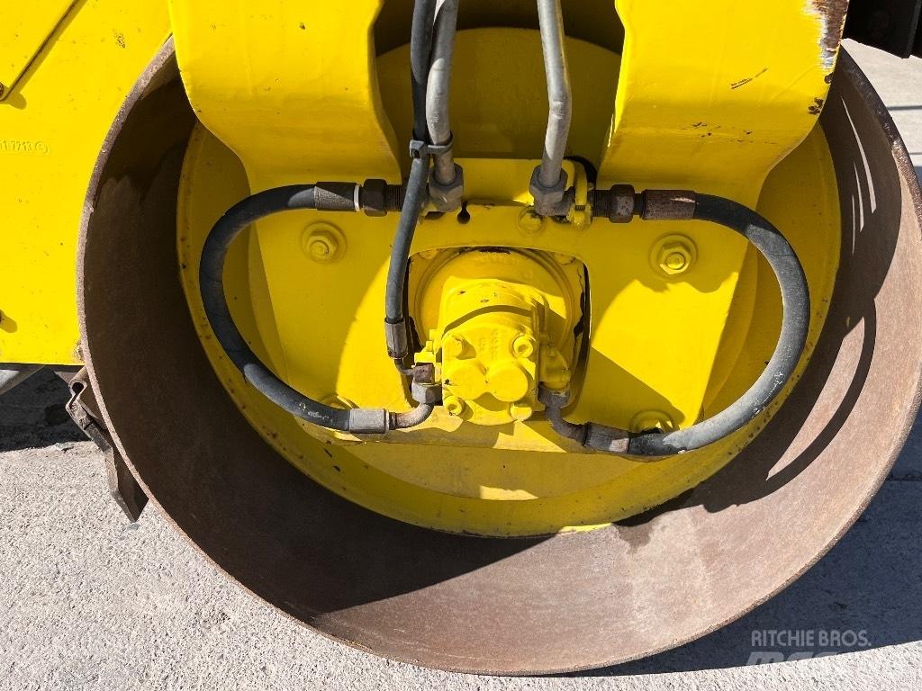 Bomag BW 120 AD-3 双轮压路机