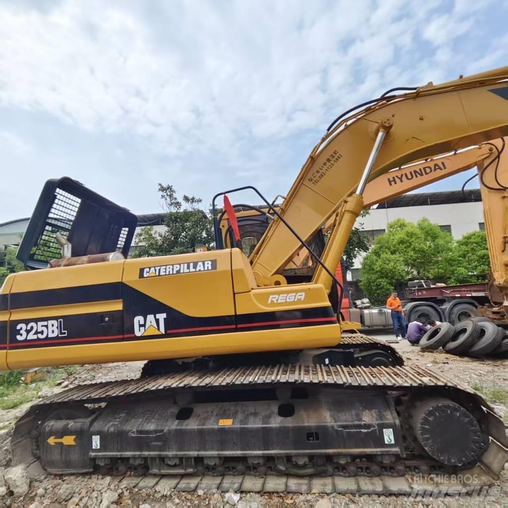 CAT 325 B L 履带挖掘机