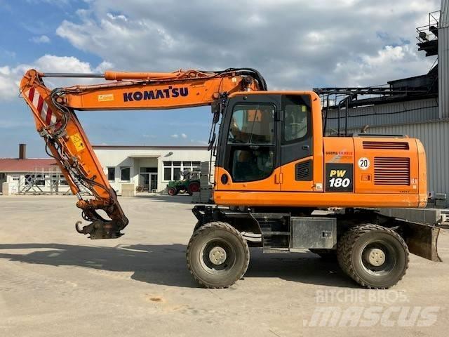 Komatsu PW 180-10 轮式挖掘机