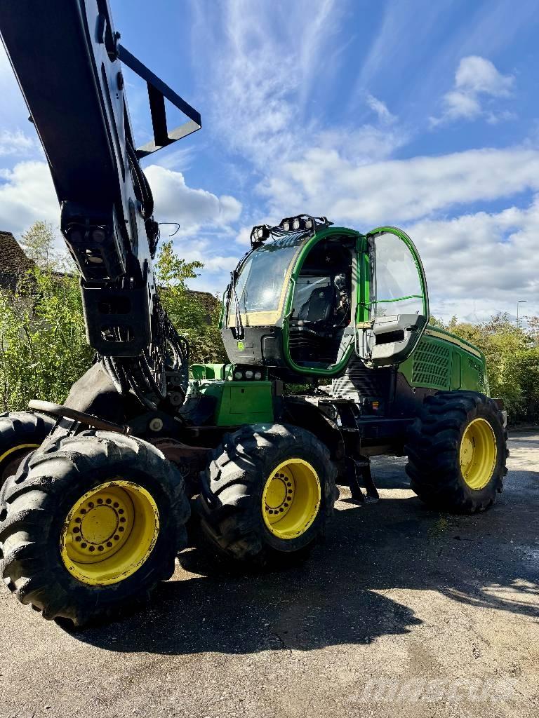 John Deere JD 1470 收割机