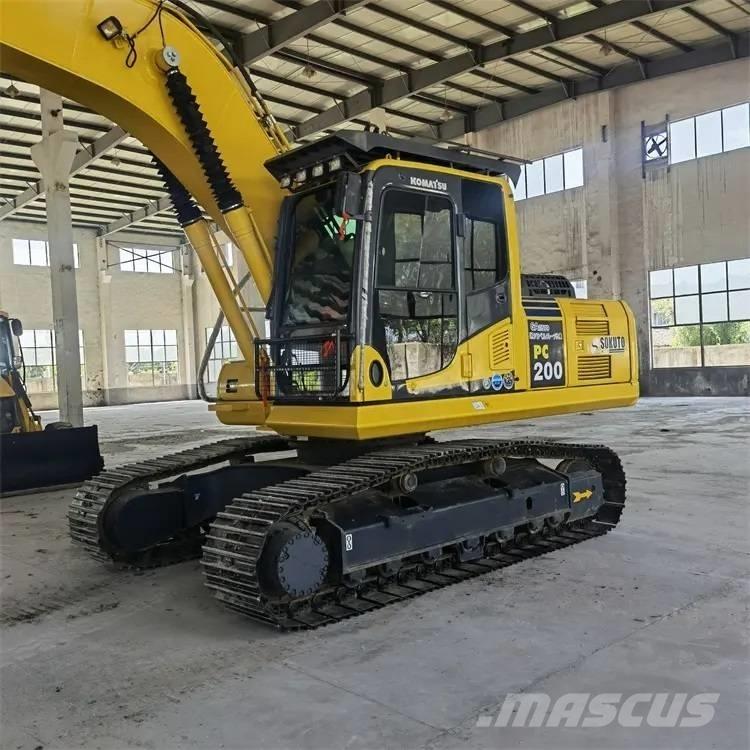 Komatsu PC200-8 履带挖掘机