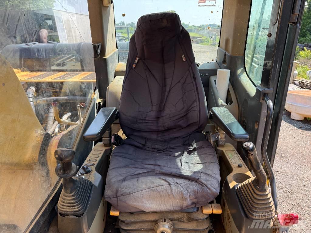 Komatsu PC 200 LC-8 履带挖掘机