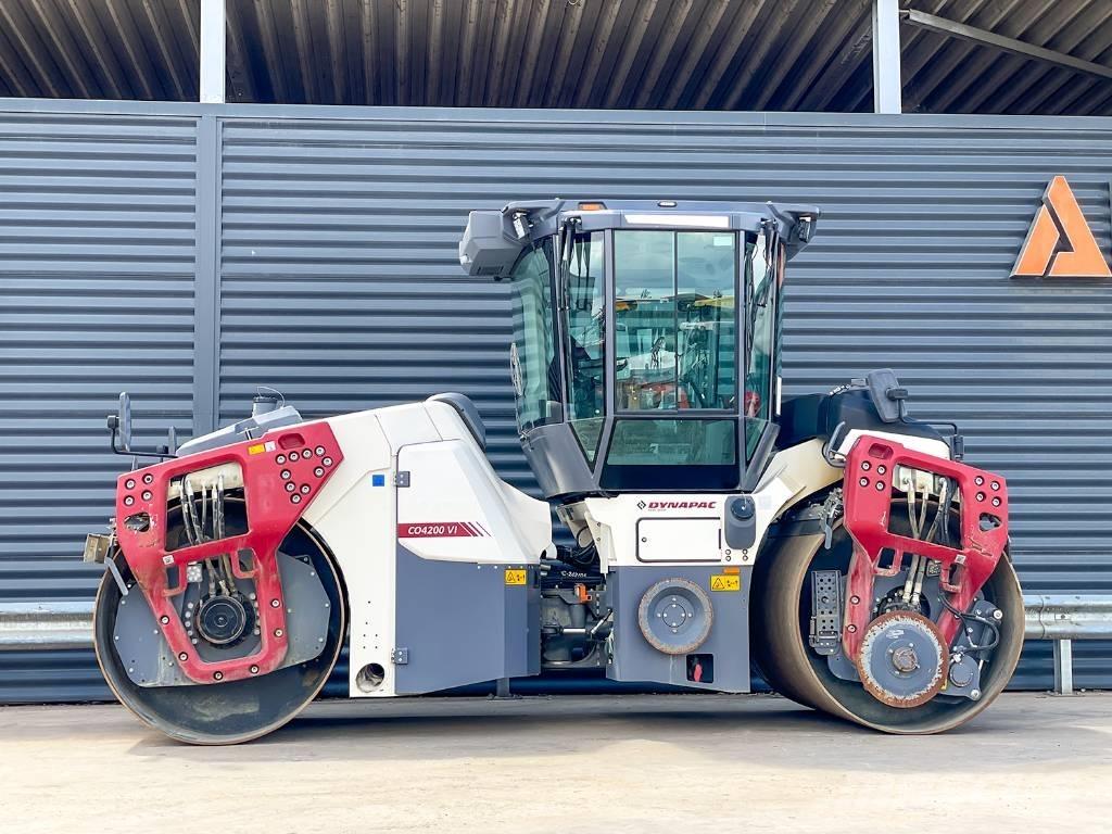 Dynapac CO4200 VI 双轮压路机