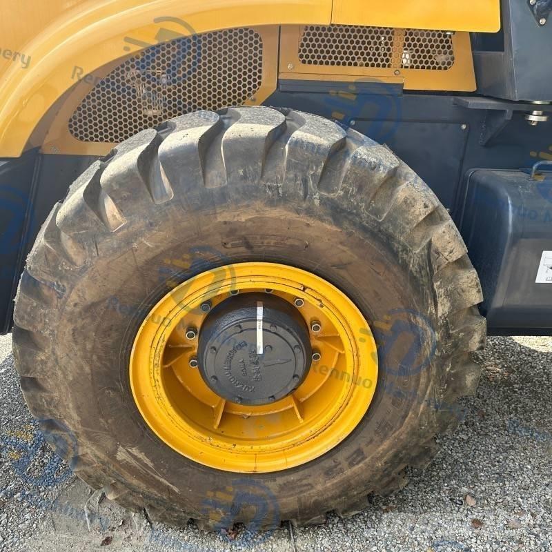 XCMG XS263J 单轮压路机