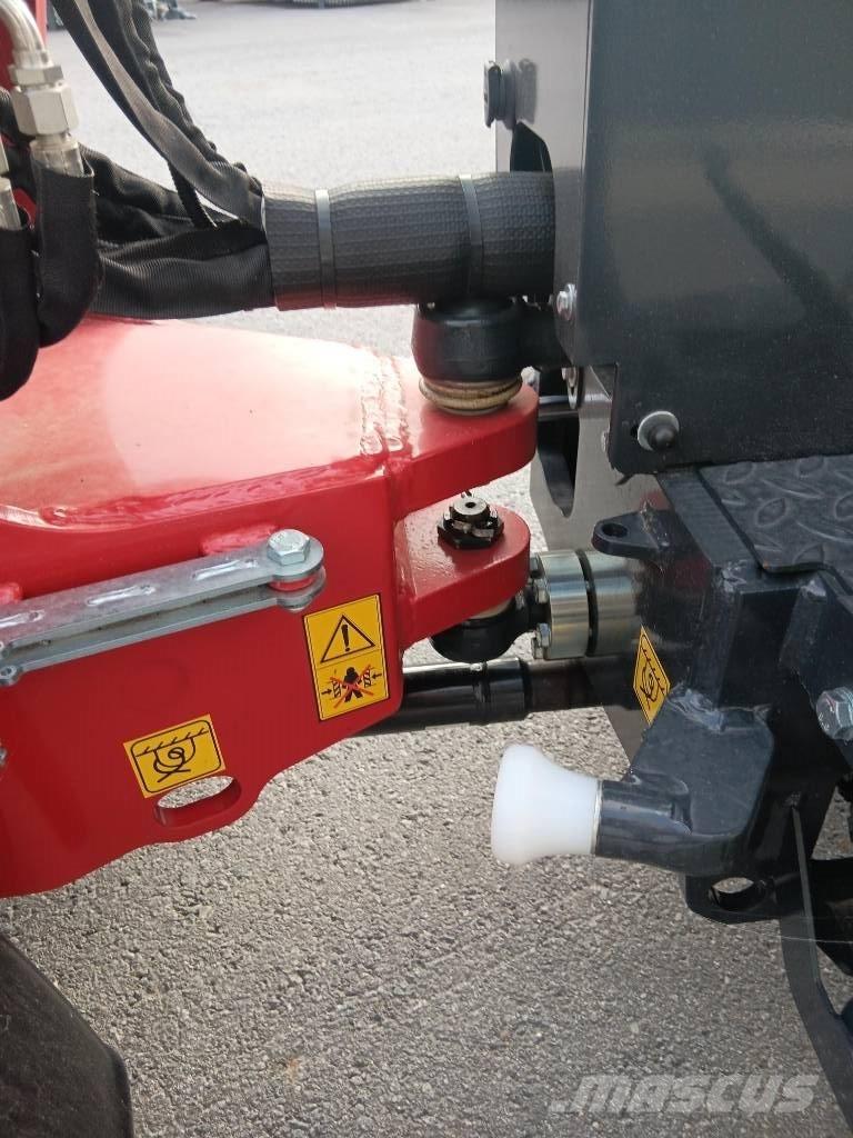 Schäffer 2630 多功能装载机