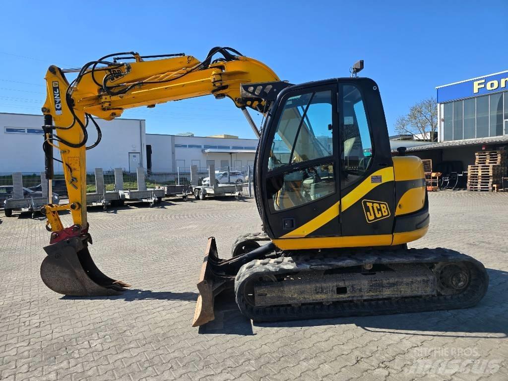 JCB JZ70 中型挖掘机