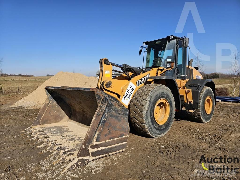 CASE 821 F 轮式装载机