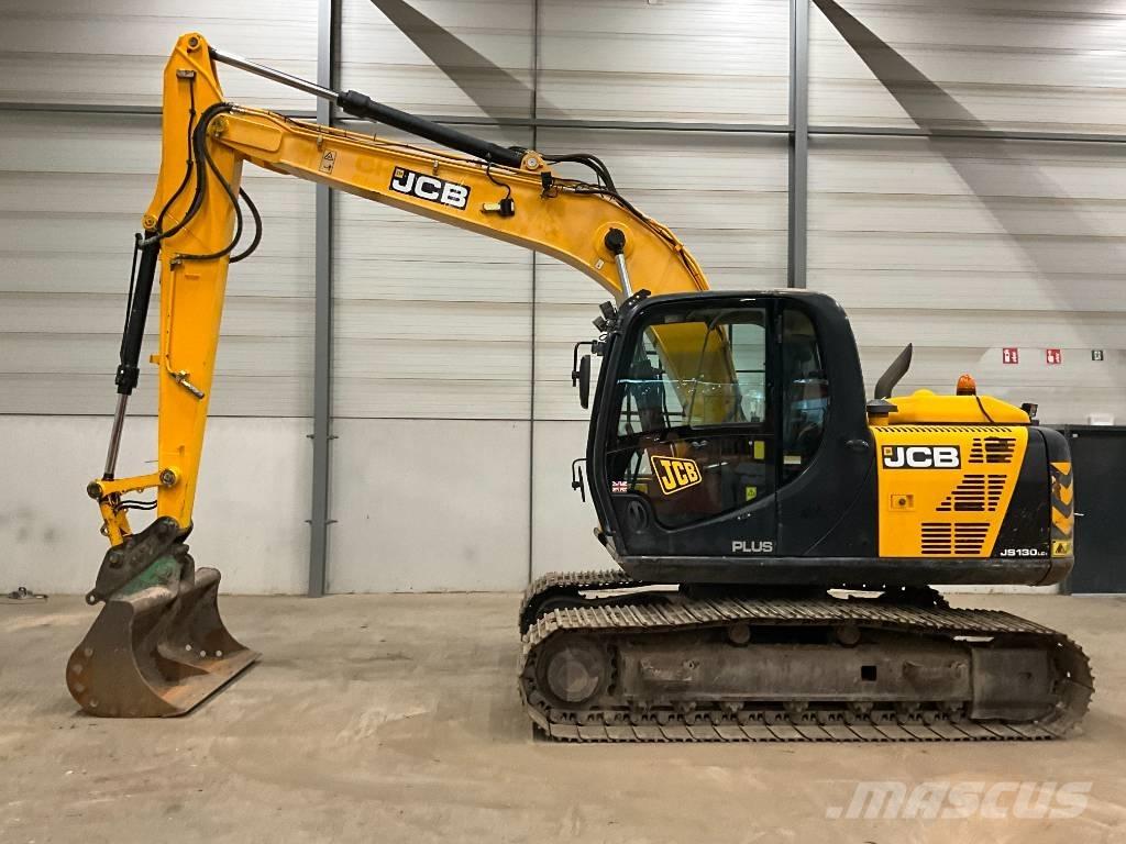 JCB JS 130 LC 履带挖掘机
