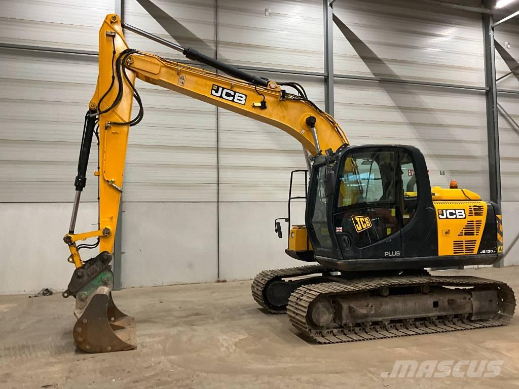 JCB JS 130 LC 履带挖掘机