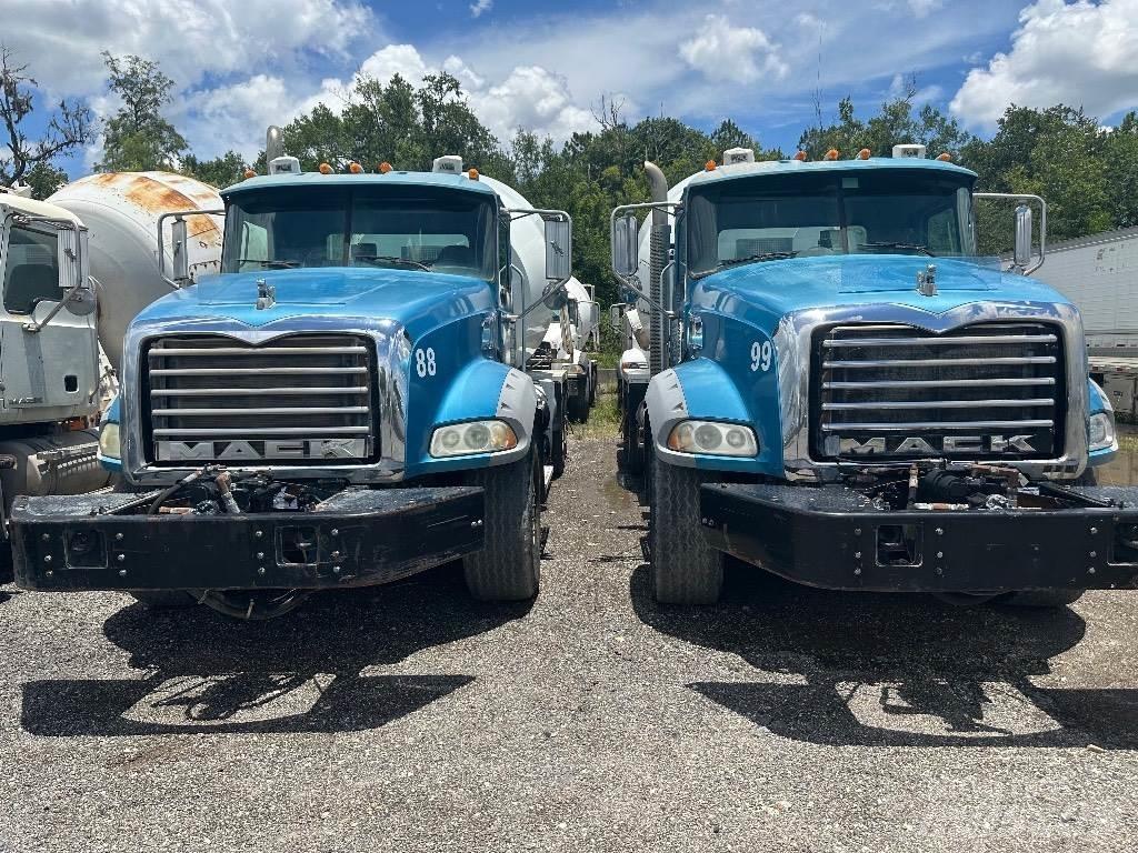 Mack GU 800 其他货车