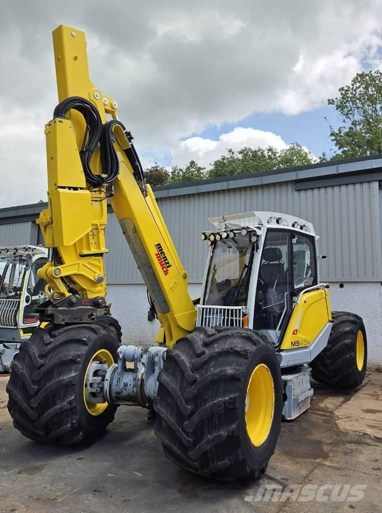 Menzi Muck M545X 特种挖掘机