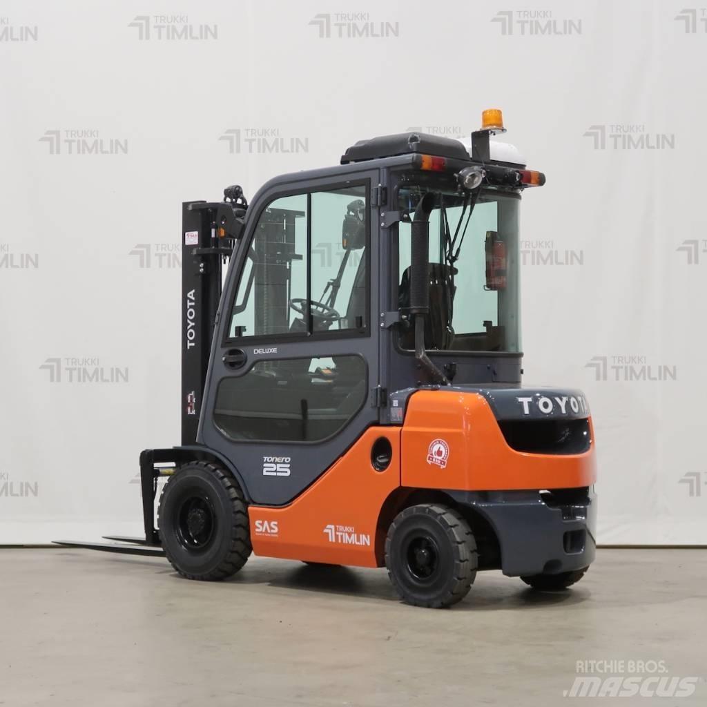 Toyota 52-8FDF25 柴油叉车