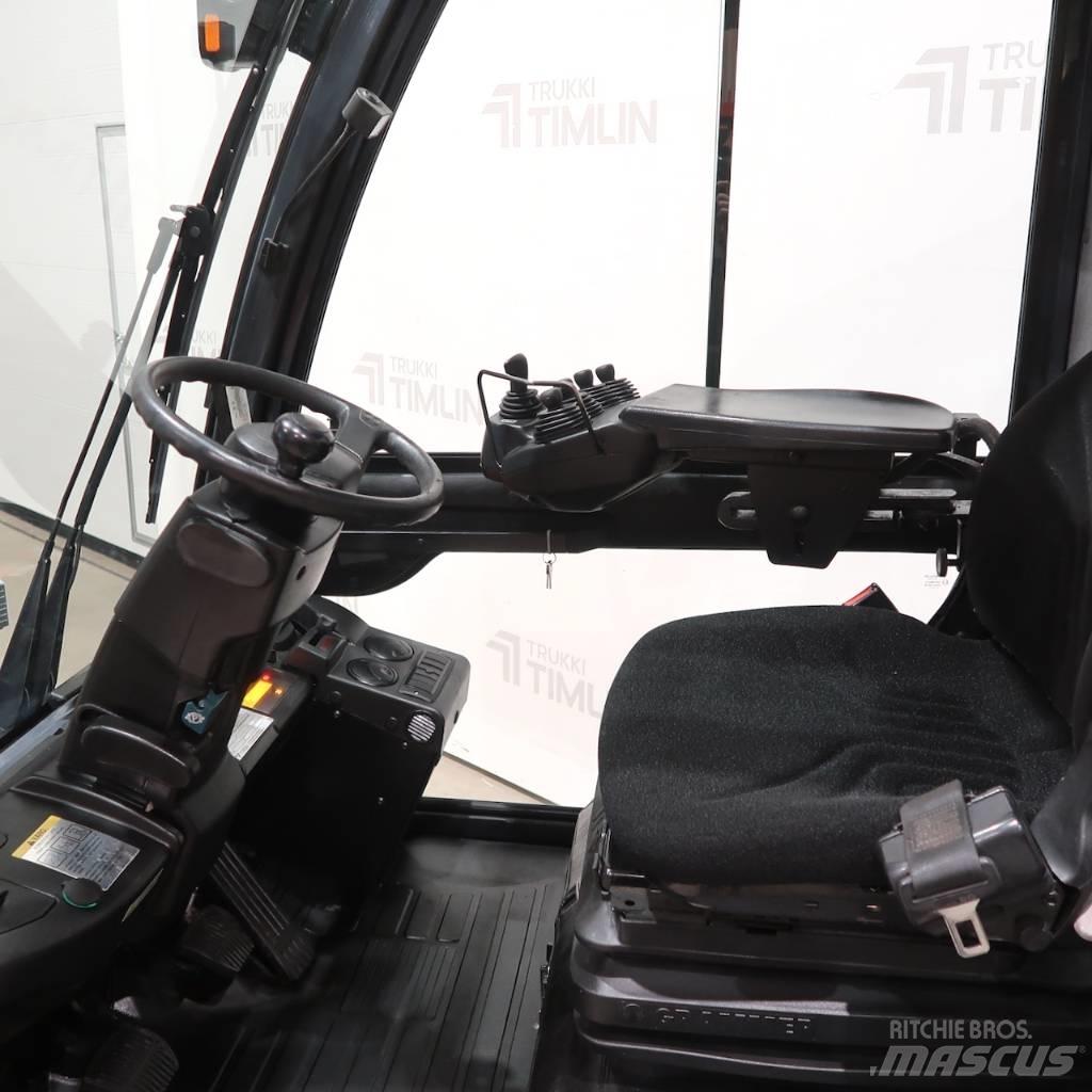 Toyota 52-8FDF25 柴油叉车