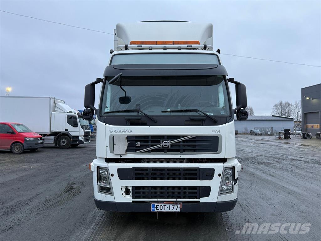 Volvo FM460 冷藏车