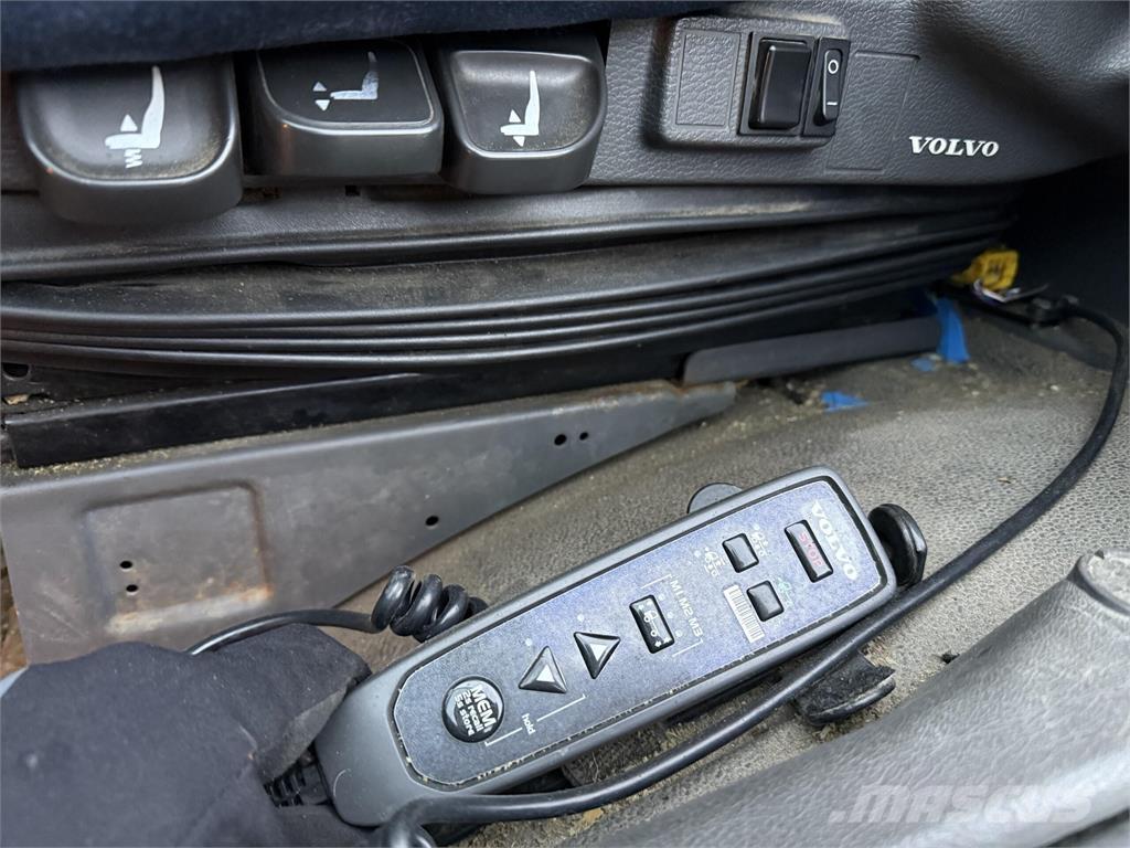 Volvo FM460 冷藏车