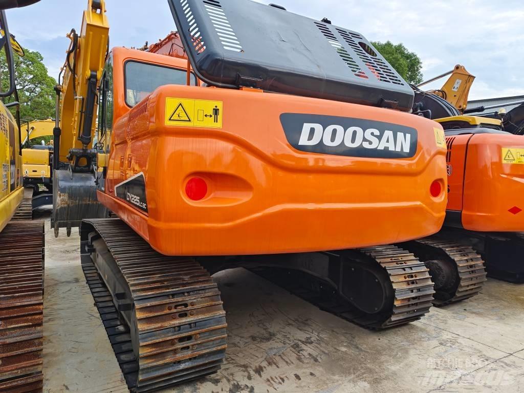 Doosan 225 LC 履带挖掘机